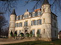 Le château qui abrite l'école de musique et le parc de l'Europe