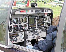 Kokpit športnega letala Robin DR400