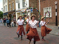 Morris dance tijdens Mayday in Kent