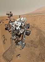 Aus mehreren Einzelfotografien zusammengesetztes Bild von Curiosity auf dem Mars, 31. Oktober 2012