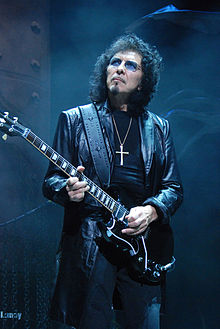 Description de l'image Tony-Iommi 2009-06-11 Chicago photoby Adam-Bielawski.jpg.