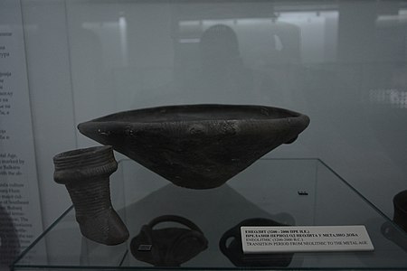 Artéfacts datant de l'Âge du cuivre (transition entre le Néolithique et l'Âge du métal).