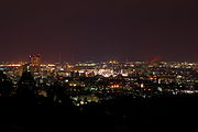 卯辰山からみた金沢市街の夜景。2007年3月。