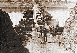 Forças do Egito cruzam o canal de Suez 07 de outubro