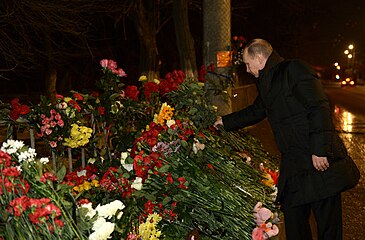 Déplacement de Vladimir Poutine sur les lieux.