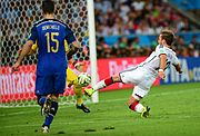 Mario Götze scorer det avgjørende målet mot Argentina under finalen i VM i fotball 2014