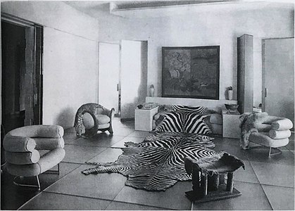 Glassalong (Le salon de verre) designet av Paul Ruaud med møbler av Eileen Gray, for madame Mathieu-Levy, Paris (1922)