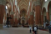 Fünfschiffiges Langhaus der Basilika San Petronio in Bologna