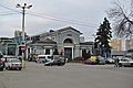 Вокзальная площадь в Мытищах и старое здание вокзала