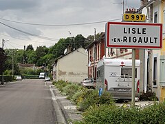 L'ex-RN 397 à Lisle-en-Rigault.