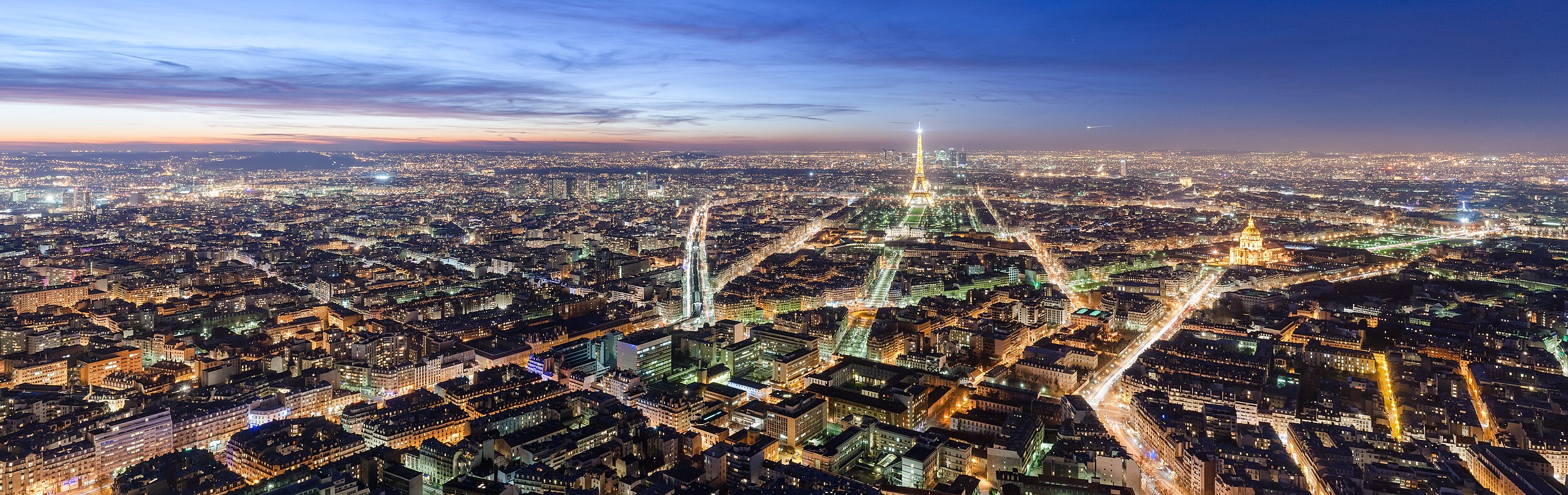 תמונה פנורמית של העיר פריז