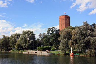 Jezero Gopło in Mišji stolp gradu v Kruszwici