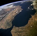 从太空鸟瞰直布罗陀海峡与地中海