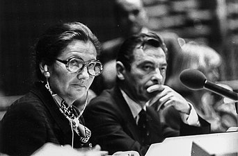 Simone veil eta Claude Truong-Ngoc, 1979