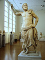 Estatua griega de Poseidón.