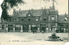 Le bâtiment voyageurs vers 1900.