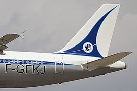 Ein Hippokamp auf dem Seitenruder einer A320 als ehemaliges Logo der Fluggesellschaft Air France