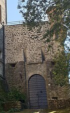 La porte d'entrée du château (ancien pont-levis)