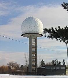 Tower and radome of McGill radar (CWMN).