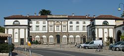 Villa Moroni sa Stezzano.