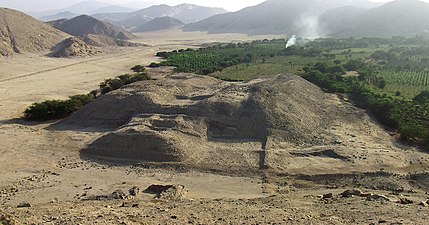 Pirámide principal de Sechín Bajo