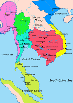 พ.ศ. 1543–1643 เขียว: หริภุญชัย ฟ้าอ่อน: อาณาจักรละโว้ แดง: จักรวรรดิเขมร เหลือง: อาณาจักรจามปา ฟ้า: ได่เวียด ชมพู: อาณาจักรพุกาม มะนาว: อาณาจักรศรีวิชัย