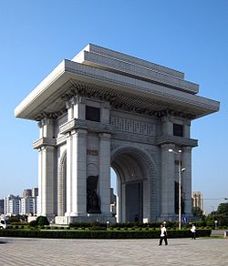 Triumphbogen in Pjöngjang