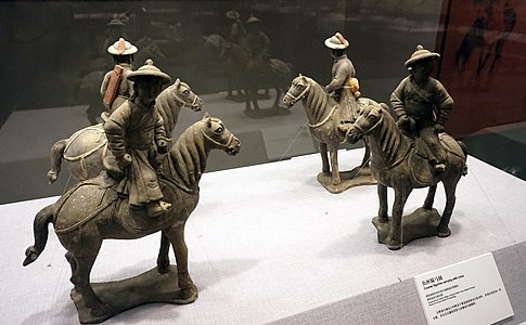 Patung-patung kavaleri dinasti Yuan, dari Xi'an, Provinsi Shaanxi, dikoleksi museum Xi'an.