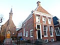 Sint-Nicolaaskerk mit ehemaligem Pfarrhaus