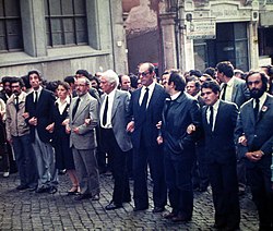 Álvaro Cunhal e outros dirigentes comunistas no Porto, a 5 de maio de 1982, presentes no desfile e funeral de dois manifestantes mortos pela polícia de choque na véspera do 1.º de Maio