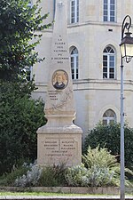 Monument aux victimes du 2 décembre 1851