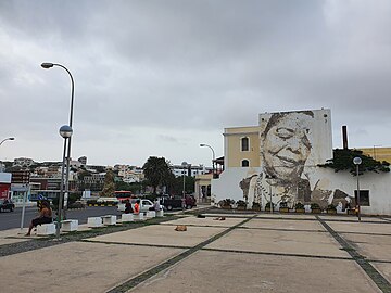 Граффити в Минделу с изображением певицы