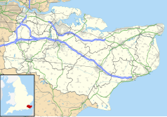 Mapa konturowa Kentu, u góry nieco na lewo znajduje się punkt z opisem „Katedra w Rochester”
