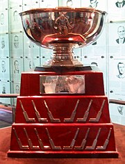 William M. Jennings Trophy Hockey Hall of Famessa
