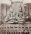 パリン（ビルマの玉座）に座したティーボー王とスパラヤッ王妃
