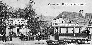 „Gruss aus Hohenschönhausen“ mit Triebwagen 8 der Straßenbahn Berlin–Hohenschönhausen, um 1900