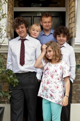 File:OutnumberedFamilySeason4.jpg