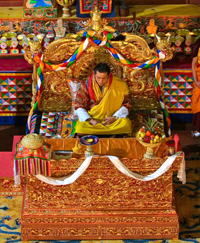 File:Golden Throne of Bhutan.PNG