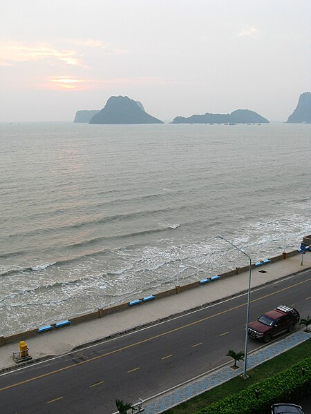 File:Prachuap Bay at Dawn.jpg