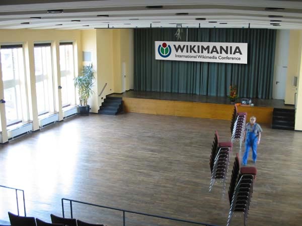 File:Wikimania banner in conference hall-simulation.jpg