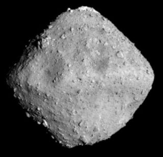 Файл:162173 Ryugu.jpg