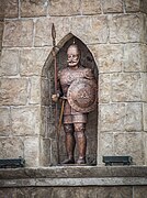 Скульптура ингушского воина на въездных воротах города