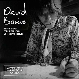 Обложка альбома Дэвида Боуи «Spying Through a Keyhole» (2019)
