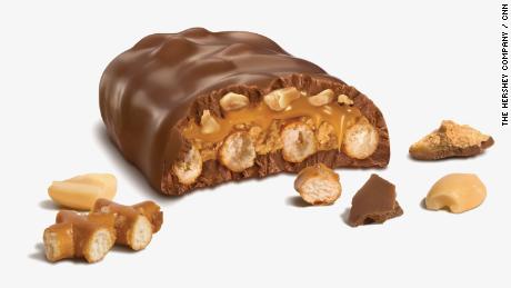 TAKE5 Bar&#39;s layered combination of five classic ingredients - pretzel, caramel, peanut butter and peanuts, covered in milk chocolate - creates the perfect salty-sweet snack.