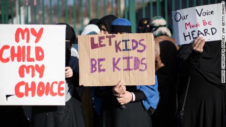 28 March, 2019. Parents, children and protestors demonstrate against the lessons about gay relationships, which teaches children about LGBT rights at the Anderton Park Primary School, Birmingham. (Photo by Aaron Chown/PA Images via Getty Images)