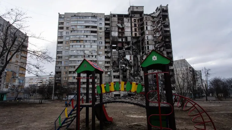 Разрушенный жилой дом в Харькове