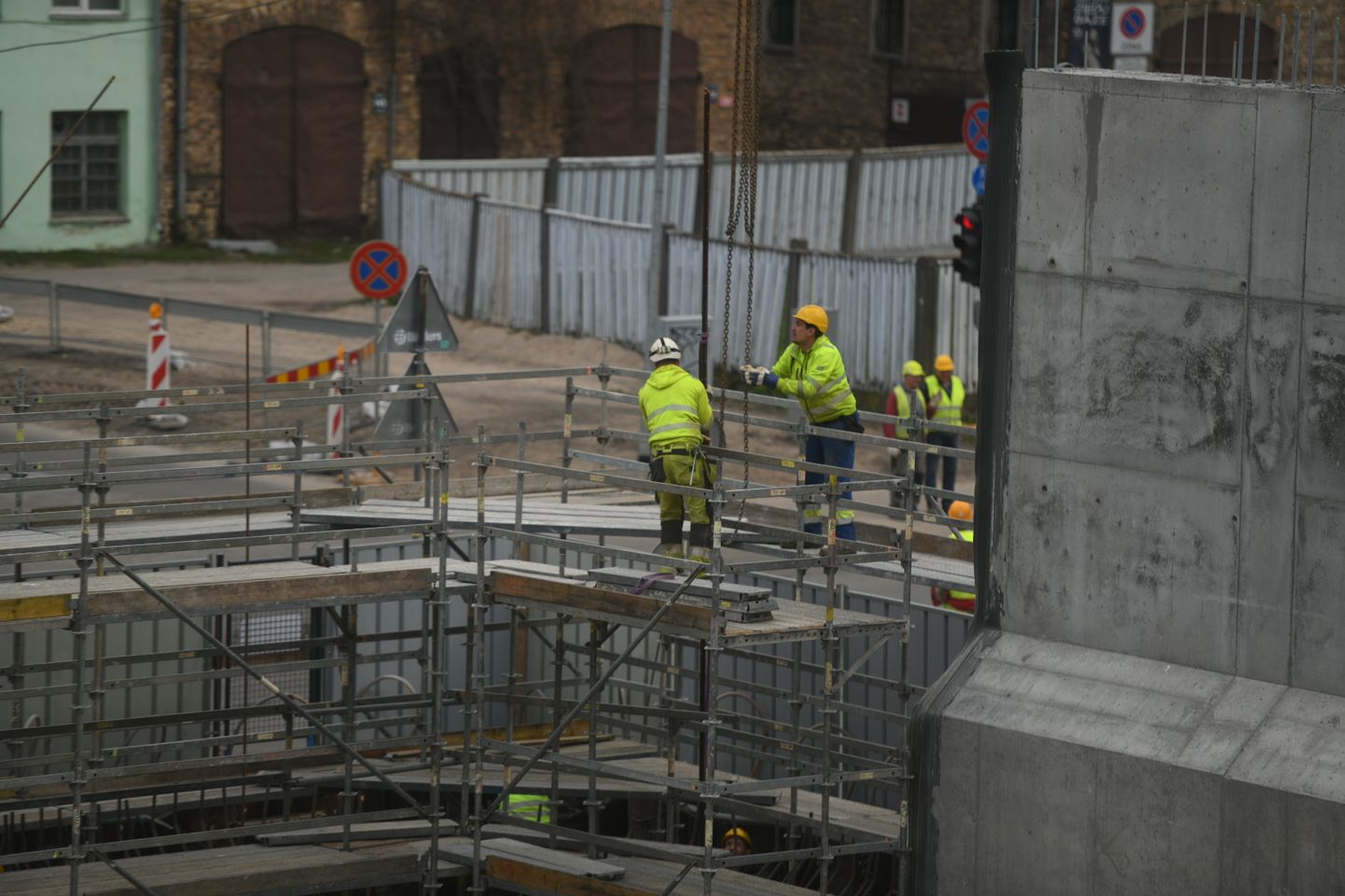 Рабочие на строительстве Rail Baltica