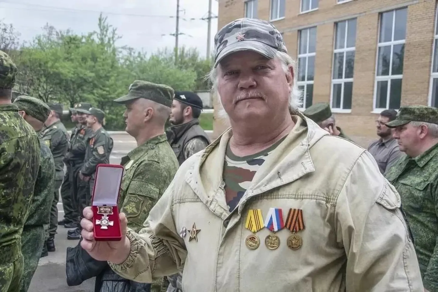 В Донецкой области Украины погиб американский прокремлевский боец ​​Рассел Бентли, сообщает The Kiev Independent.