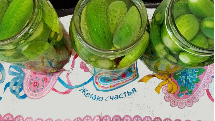 Canned cucumbers3 (700x393, 313Kb)