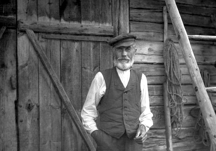  оссия Латыш крестьянин, 1903 год (700x490, 196Kb)